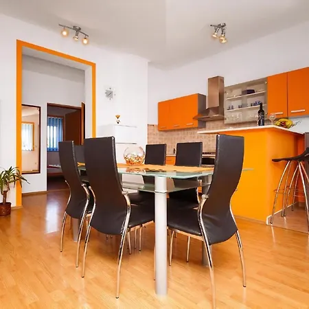 Mit Jacuzzi In Mit Parkplatz Apartment *