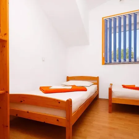 Apartment Mit Jacuzzi In Mit Parkplatz *